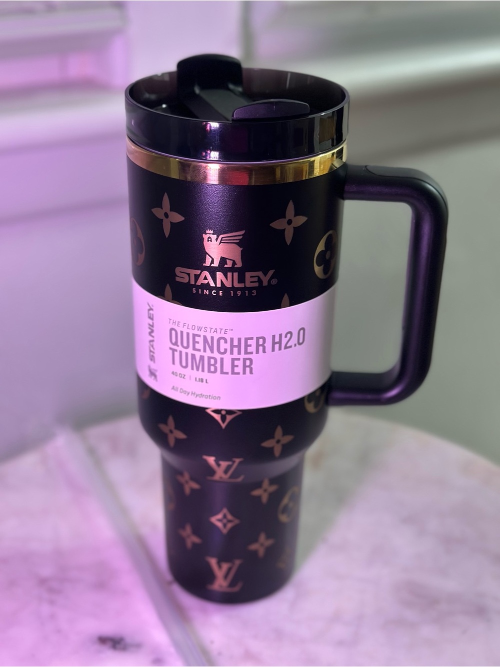 🔥LIMITED EDITION Stanley Matte Black and Gold Insulated Mug LV
